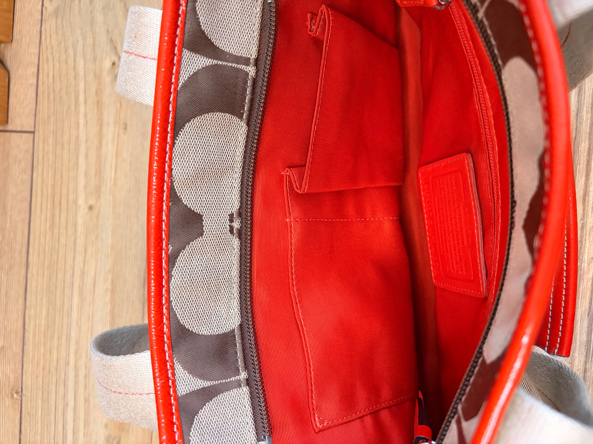 Coach Daisy Signature Tote Bag